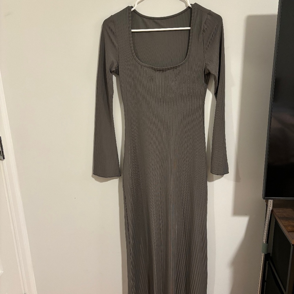 Charcoal Grey Long Sleeve Midi Dress